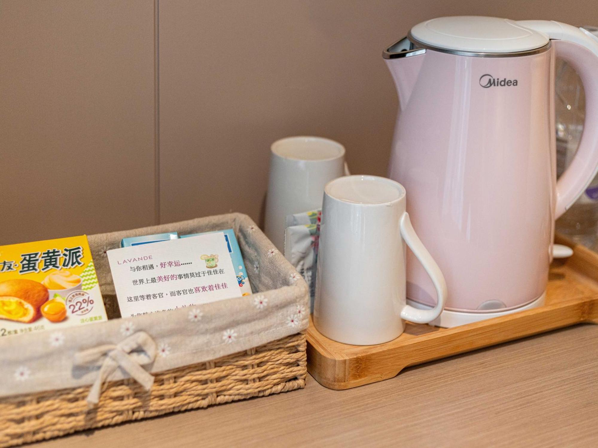 Lavande International Hotel Guangzhou Taikoo Hui Square Shipaiqiao Metro Station Branch - Free Shuttle Bus To Canton Fair Complex During Canton Fair Period & Free Vpn Internet Access Bagian luar foto
