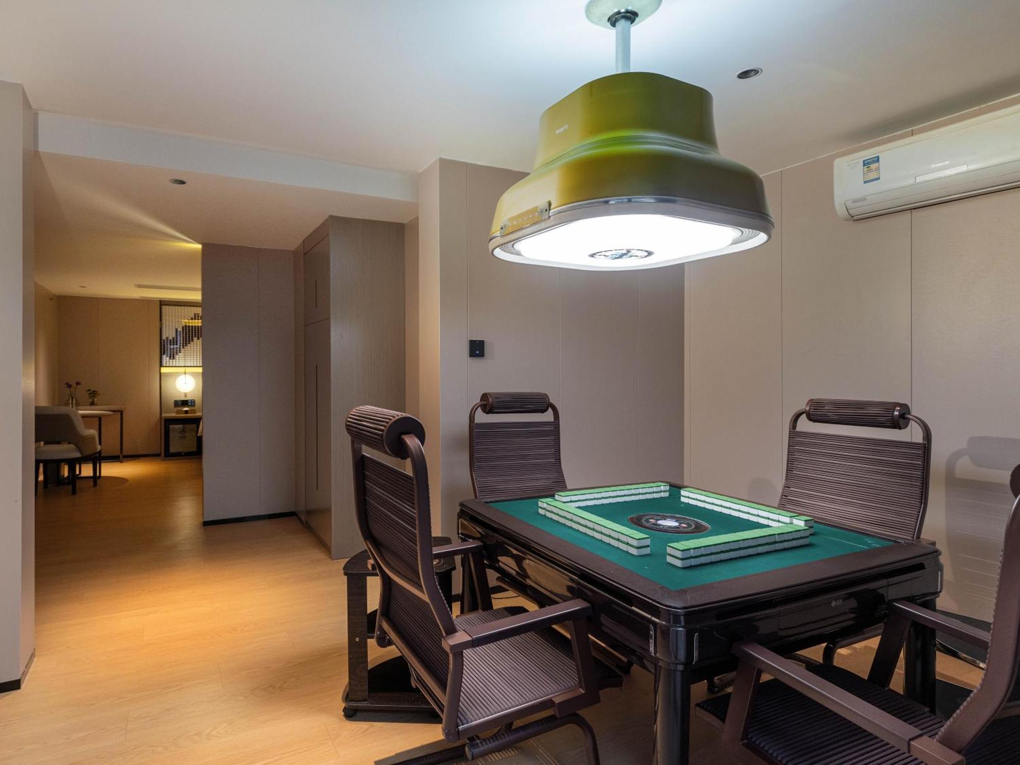 Lavande International Hotel Guangzhou Taikoo Hui Square Shipaiqiao Metro Station Branch - Free Shuttle Bus To Canton Fair Complex During Canton Fair Period & Free Vpn Internet Access Bagian luar foto