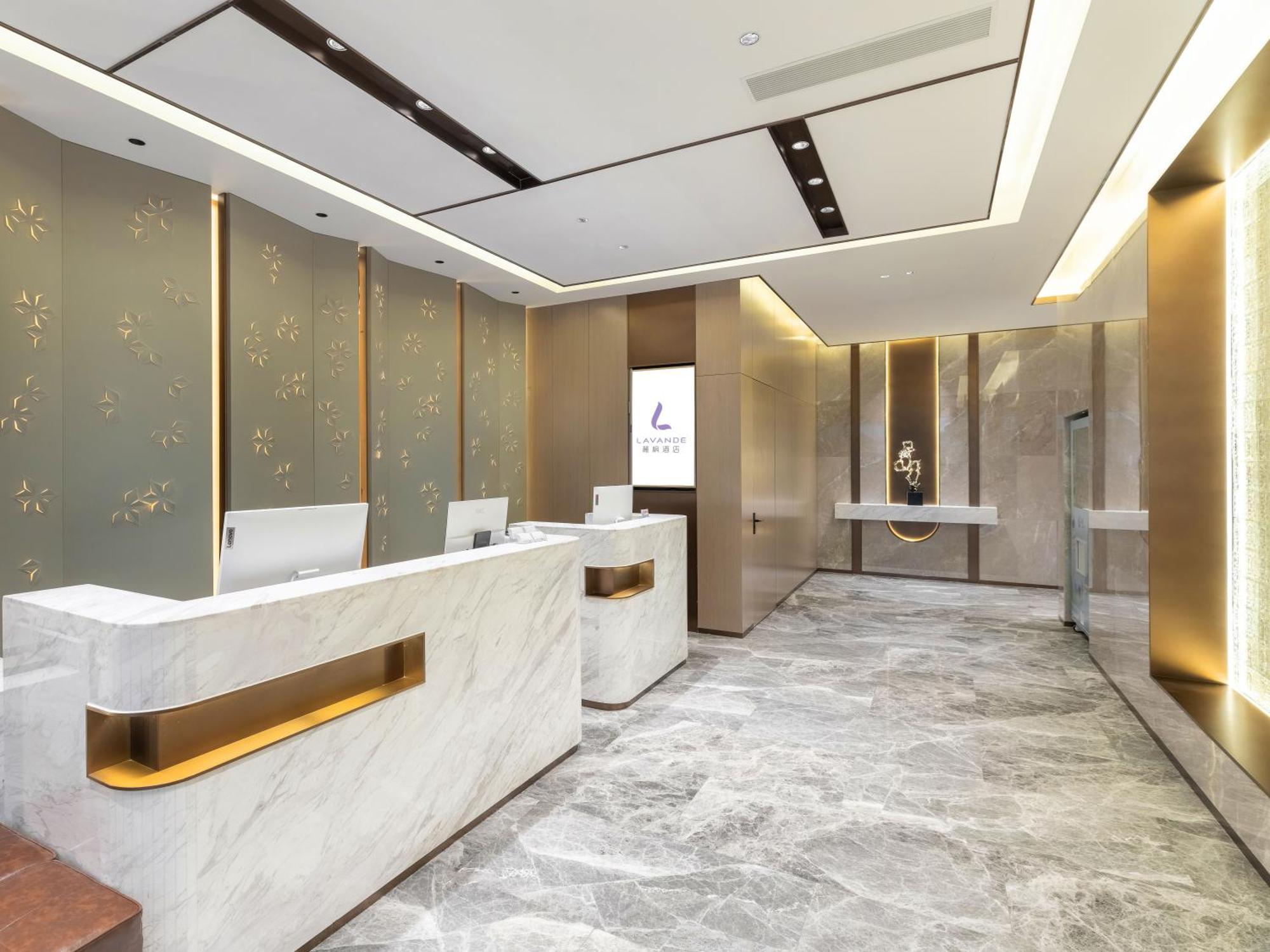 Lavande International Hotel Guangzhou Taikoo Hui Square Shipaiqiao Metro Station Branch - Free Shuttle Bus To Canton Fair Complex During Canton Fair Period & Free Vpn Internet Access Bagian luar foto