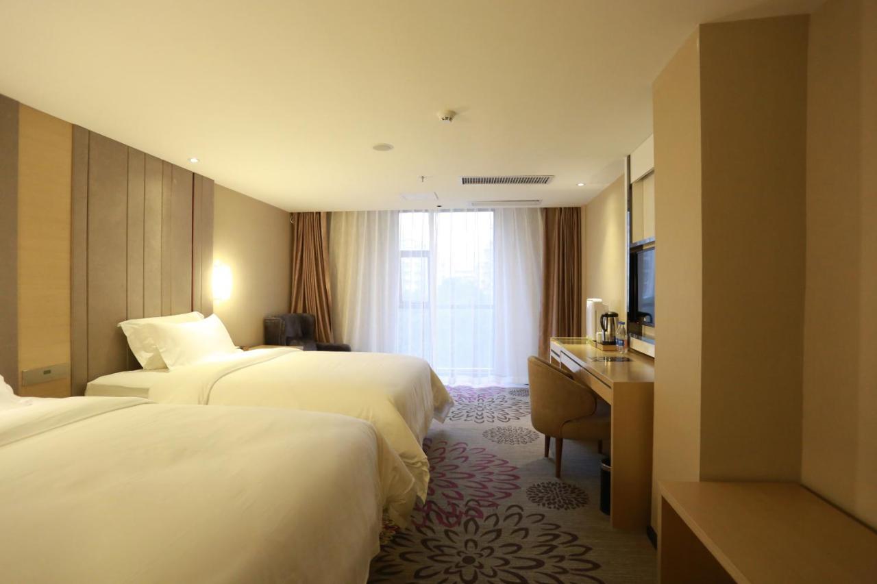 Lavande International Hotel Guangzhou Taikoo Hui Square Shipaiqiao Metro Station Branch - Free Shuttle Bus To Canton Fair Complex During Canton Fair Period & Free Vpn Internet Access Bagian luar foto