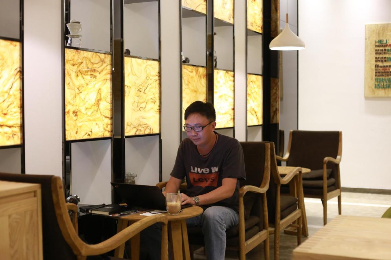 Lavande International Hotel Guangzhou Taikoo Hui Square Shipaiqiao Metro Station Branch - Free Shuttle Bus To Canton Fair Complex During Canton Fair Period & Free Vpn Internet Access Bagian luar foto